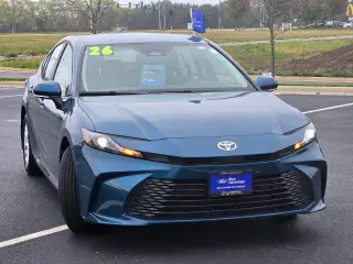 Toyota Camry 2026 LE 4dr Sedán