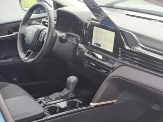 Toyota Camry 2026 LE 4dr Sedán