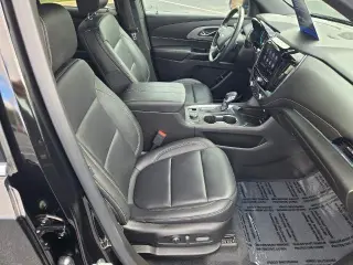 Chevrolet Traverse 2023 4x4 LT cuero SUV de 4 puertas