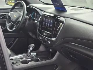 Chevrolet Traverse 2023 4x4 LT cuero SUV de 4 puertas