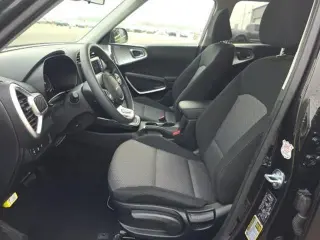 Vehículo Kia Soul 2025 LX 4dr Crossover
