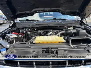 Ford F-150 2022 4x4 XL 4dr SuperCrew 5.5 ft. SB