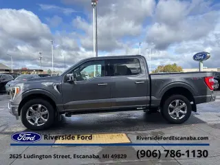 Ford F-150 2022 4x4 XL 4dr SuperCrew 5.5 ft. SB