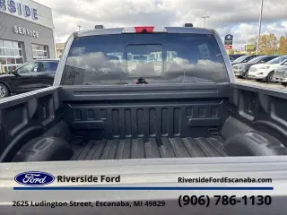 Ford F-150 2022 4x4 XL 4dr SuperCrew 5.5 ft. SB