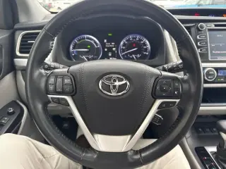 Toyota Highlander Hybrid 2019 AWD XLE 4dr SUV