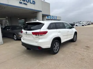 Toyota Highlander Hybrid 2019 AWD XLE 4dr SUV