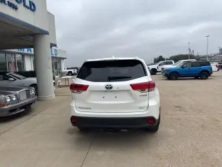 Toyota Highlander Hybrid 2019 AWD XLE 4dr SUV