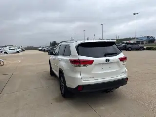 Toyota Highlander Hybrid 2019 AWD XLE 4dr SUV