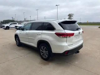 Toyota Highlander Hybrid 2019 AWD XLE 4dr SUV