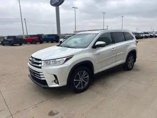 Toyota Highlander Hybrid 2019 AWD XLE 4dr SUV