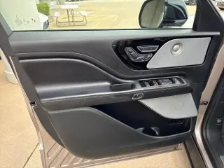 Lincoln Aviator 2021 AWD Reserve 4dr SUV