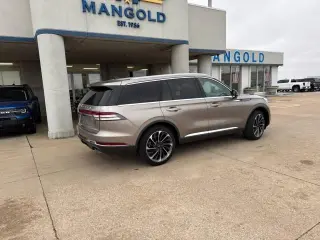 Lincoln Aviator 2021 AWD Reserve 4dr SUV