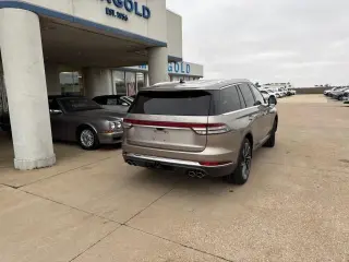 Lincoln Aviator 2021 AWD Reserve 4dr SUV
