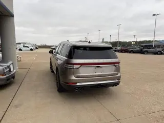 Lincoln Aviator 2021 AWD Reserve 4dr SUV