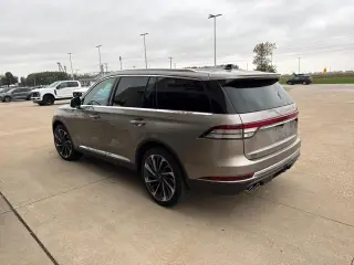 Lincoln Aviator 2021 AWD Reserve 4dr SUV