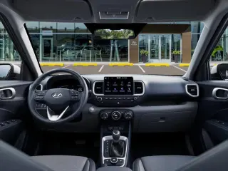 Hyundai VENUE 2026 SEL 4dr Crossover con Techo de Dos Tonos
