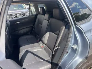 Toyota Corolla Cross 2024 XLE 4dr Crossover