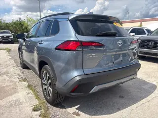 Toyota Corolla Cross 2024 XLE 4dr Crossover