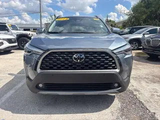 Toyota Corolla Cross 2024 XLE 4dr Crossover