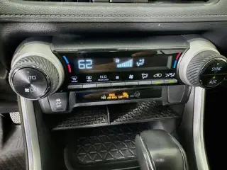 Toyota RAV4 Híbrido 2023 AWD XLE Premium 4dr SUV