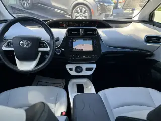 Toyota Prius 2017 Four 4dr Hatchback
