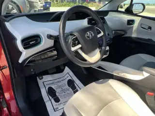 Toyota Prius 2017 Four 4dr Hatchback