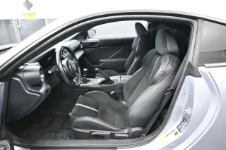 Toyota GR86 2023 Premium 2dr Coupe 6M