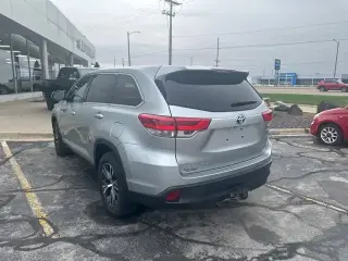 Toyota Highlander Hybrid 2019 AWD LE 4dr SUV
