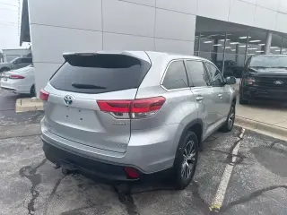 Toyota Highlander Hybrid 2019 AWD LE 4dr SUV