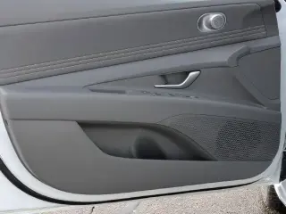 Hyundai ELANTRA 2026 SEL Sport 4dr Sedán