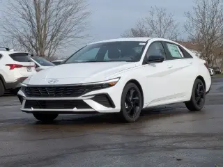 Hyundai ELANTRA 2026 SEL Sport 4dr Sedán