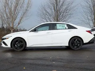 Hyundai ELANTRA 2026 SEL Sport 4dr Sedán