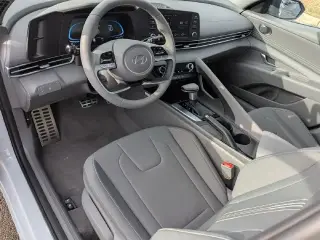 Hyundai ELANTRA 2026 SEL Sport 4dr Sedán