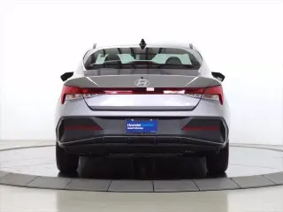 Hyundai ELANTRA Híbrido 2025 Azul 4dr Sedán