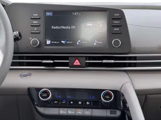 Hyundai ELANTRA Híbrido 2026 Azul 4dr Sedán
