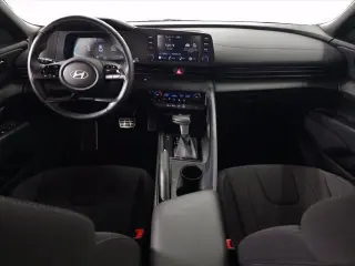 Hyundai ELANTRA 2025 SEL Sport 4dr Sedán