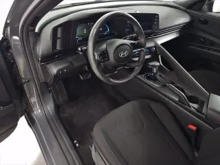 Hyundai ELANTRA 2025 SEL Sport 4dr Sedán
