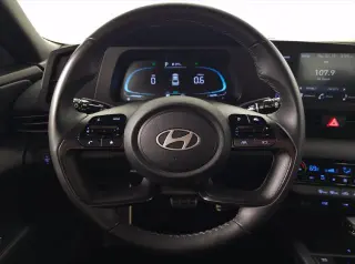 Hyundai ELANTRA 2025 SEL Sport 4dr Sedán