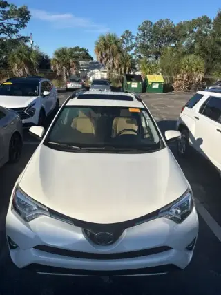Toyota RAV4 Híbrido 2018 AWD Limited SUV de 4 puertas