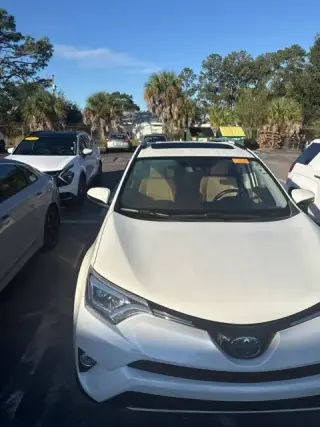 Toyota RAV4 Híbrido 2018 AWD Limited SUV de 4 puertas