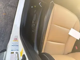 Toyota RAV4 Híbrido 2018 AWD Limited SUV de 4 puertas