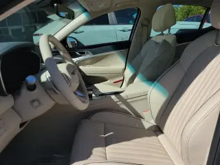 Genesis G70 2026 2.5T Prestige 4dr Sedán