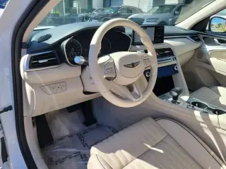 Genesis G70 2026 2.5T Prestige 4dr Sedán