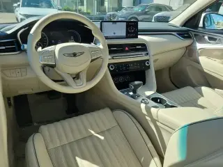 Genesis G70 2026 2.5T Prestige 4dr Sedán