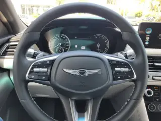 Genesis G70 2026 2.5T Standard Sedán 4 puertas