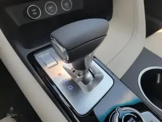 Genesis G70 2026 2.5T Standard Sedán 4 puertas