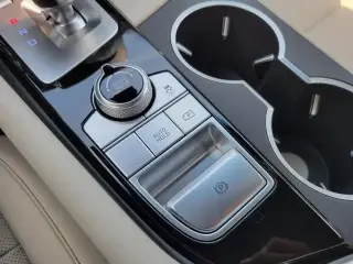Genesis G70 2026 2.5T Standard Sedán 4 puertas