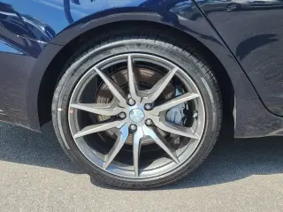 Genesis G70 2026 2.5T Standard Sedán 4 puertas