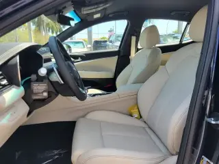 Genesis G70 2026 2.5T Standard Sedán 4 puertas