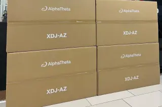 AlphaTheta XDJ-AZ y OMNIS-DUO